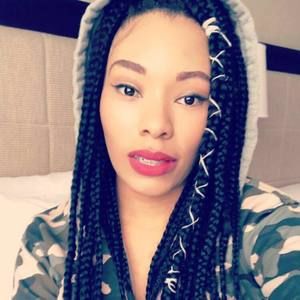 Meet your Posher, Deanna